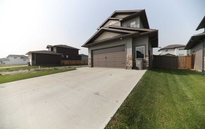 Eco-Friendly Oil Stain Removal Hacks for Your Asphalt Driveway